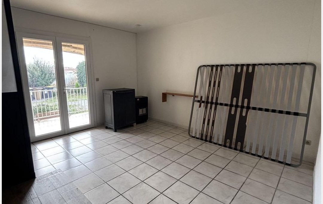 A MEZE IMMOBILIER : Appartement | MEZE (34140) | 37 m2 | 600 € 